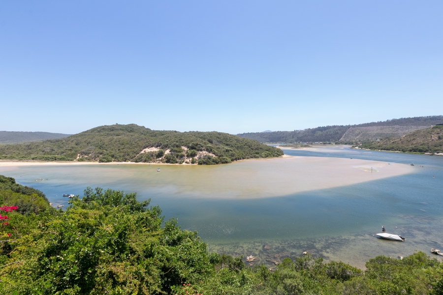 4 Bedroom Property for Sale in Kingfisher Creek Western Cape